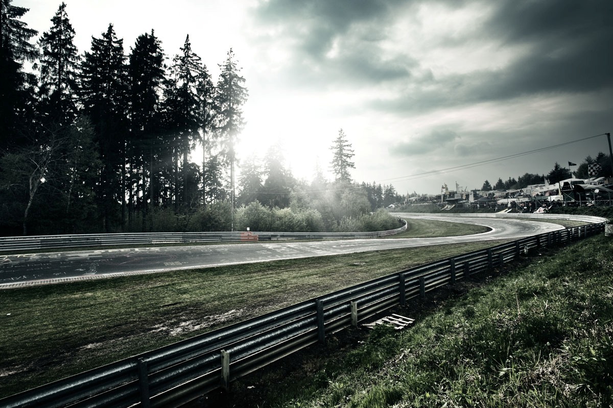 f1-nurburgring-nordschleife-photography.jpg