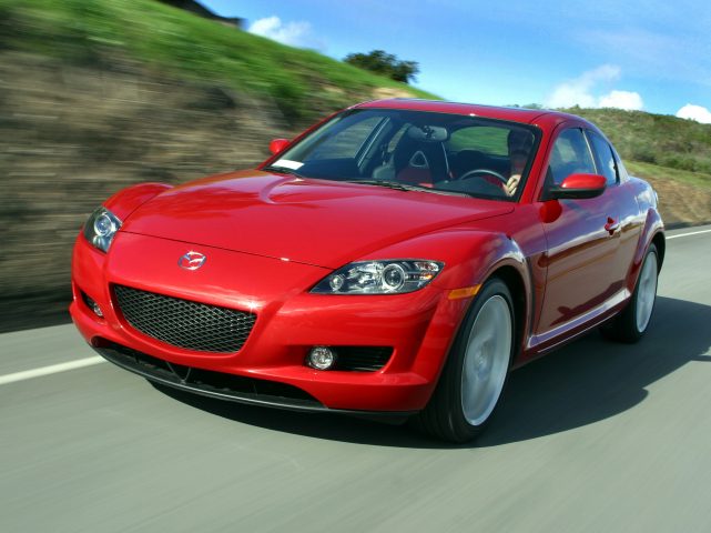 Mazda RX8 má pověst děsného auta na provoz a údržbu. Co o