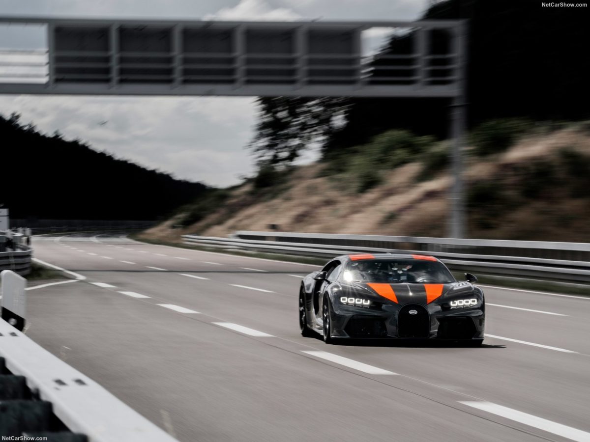 Rekordní Chiron by podle Bugatti v Nevadě zvládl 515 km/h