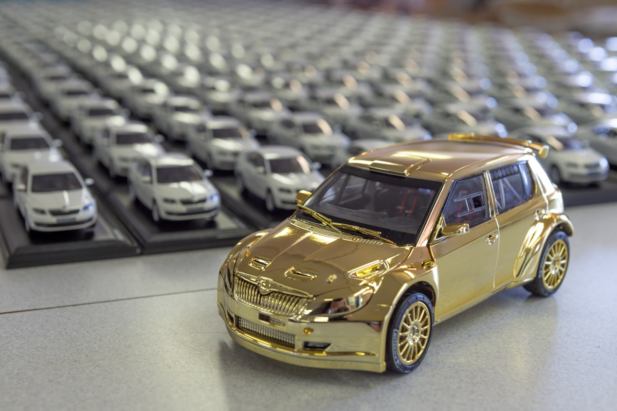 gold-car-skoda-abrex-models.jpg