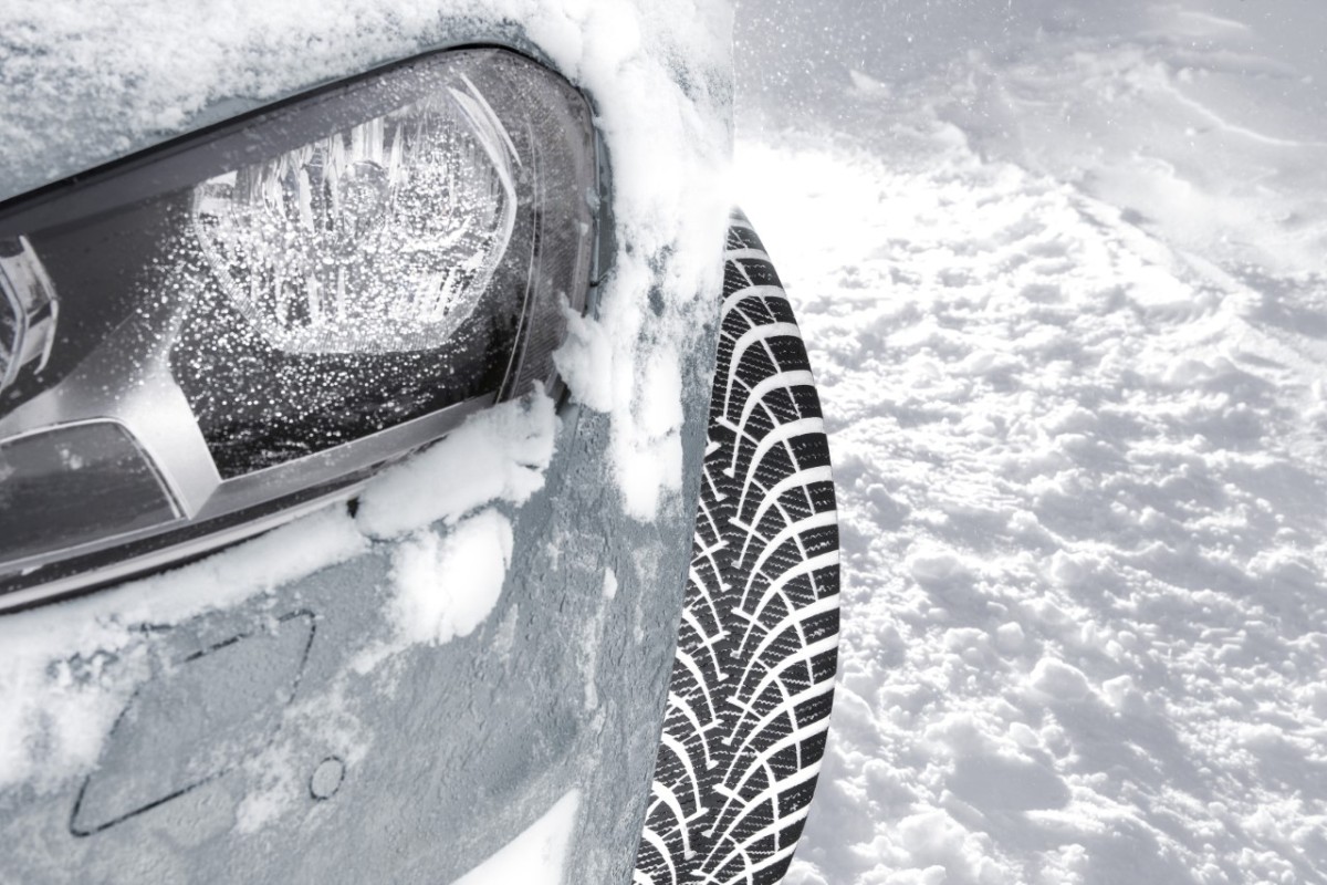 Výrobci zimních pneumnatik zkoumají i sníh