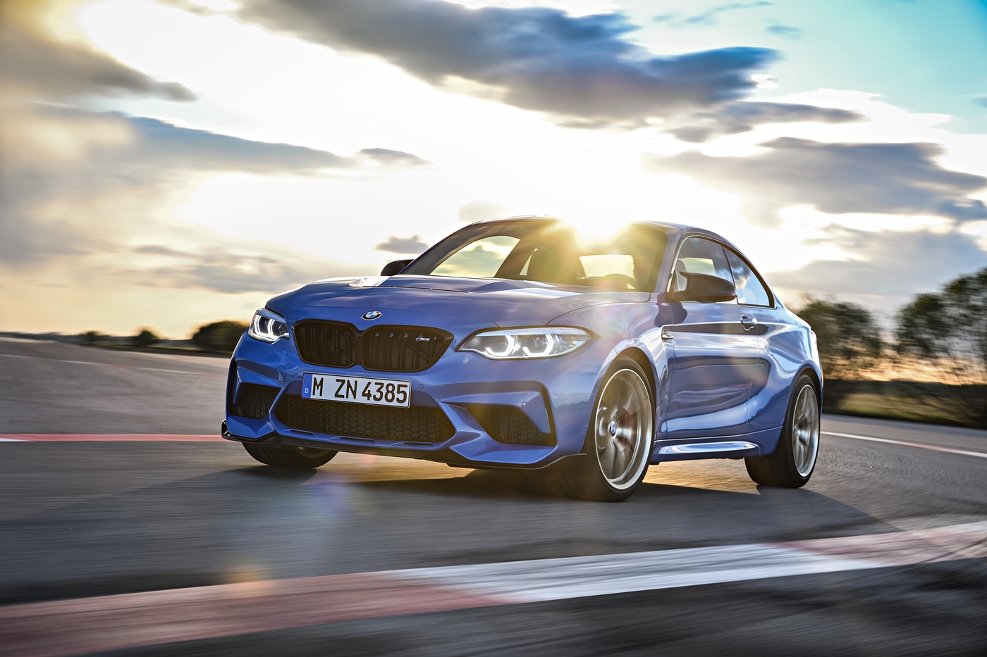 p90374204_highres_the-all-new-bmw-m2-c.jpg