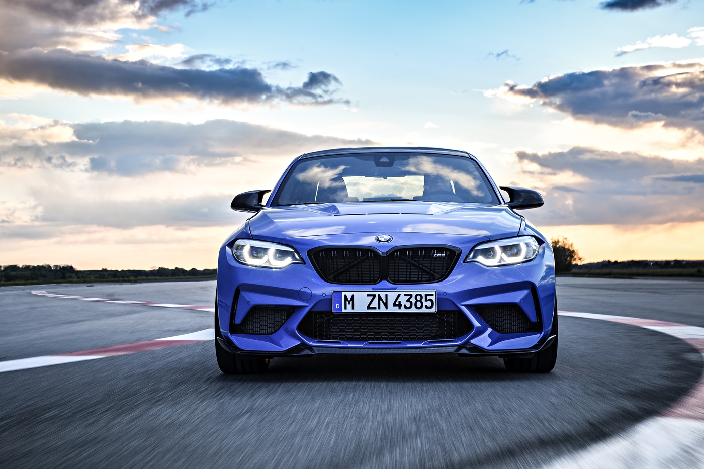 p90374212_highres_the-all-new-bmw-m2-c.jpg