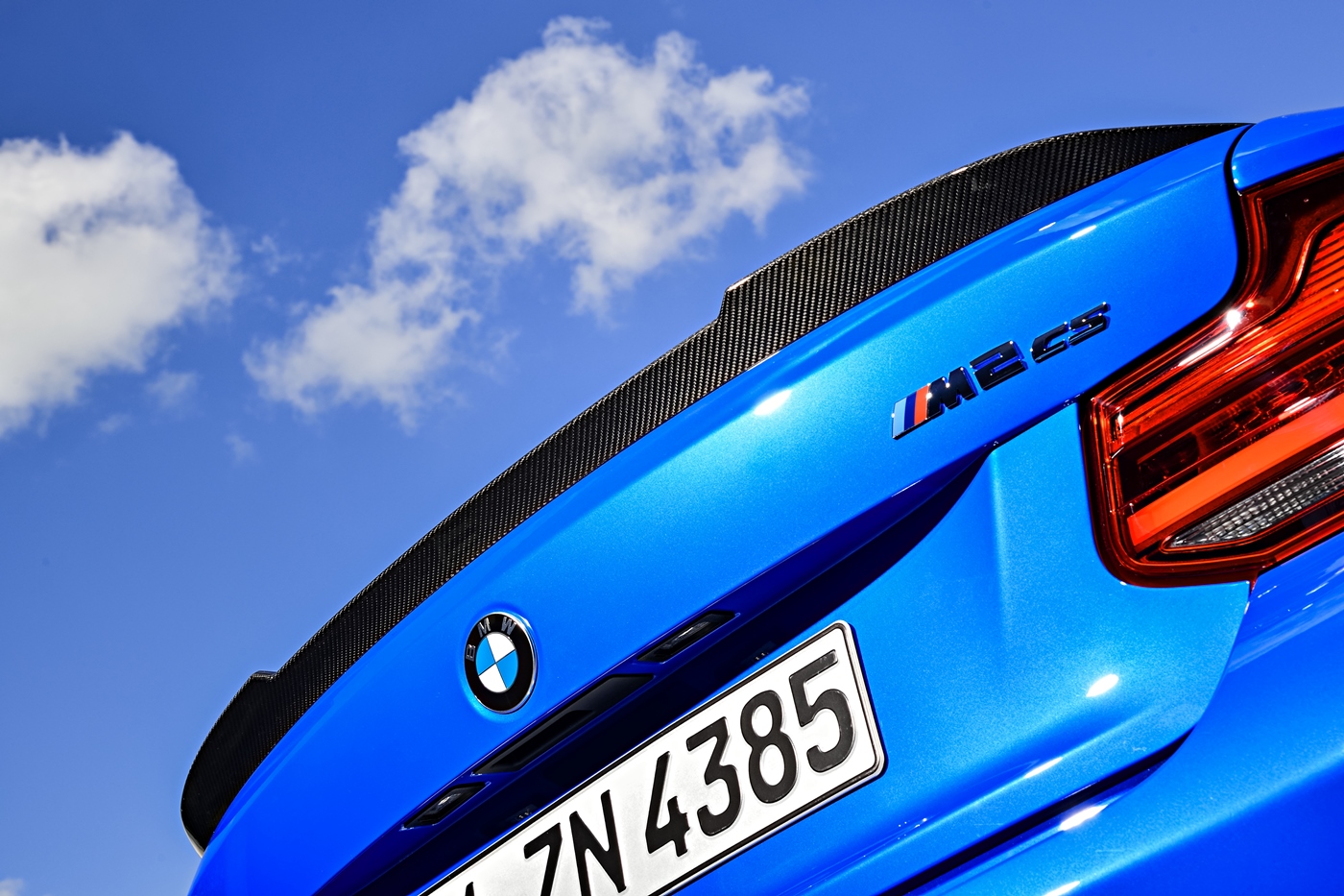 p90374231_highres_the-all-new-bmw-m2-c.jpg