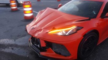 2020-chevrolet-corvette-crash-in-florida-2-1-352x198.jpg
