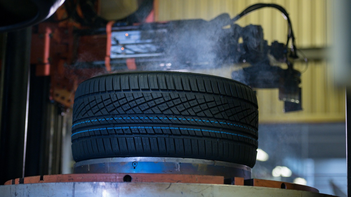 U pneumatik nesledujte pouze opotřebení. Důležité je také datum výroby
