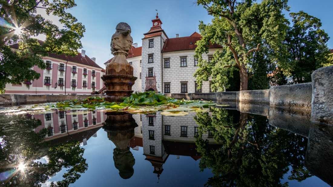 Zámek v Třeboni láká renesanční architekturou a hrobkou Schwarzenberků