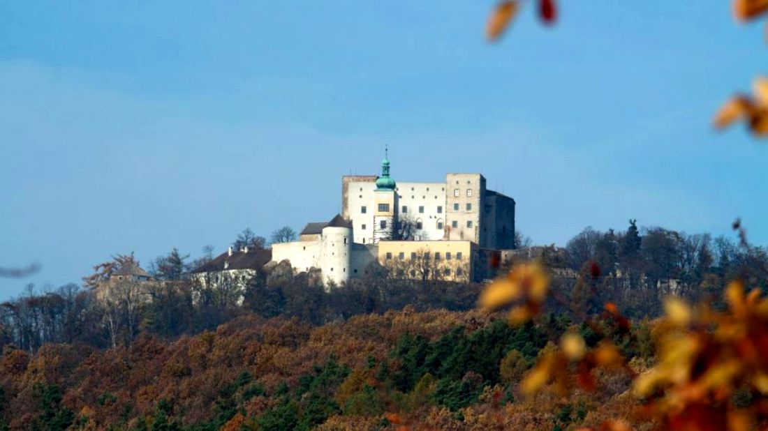 hrad-buchlov-podzim_foto-npu-kromeriz.jpg