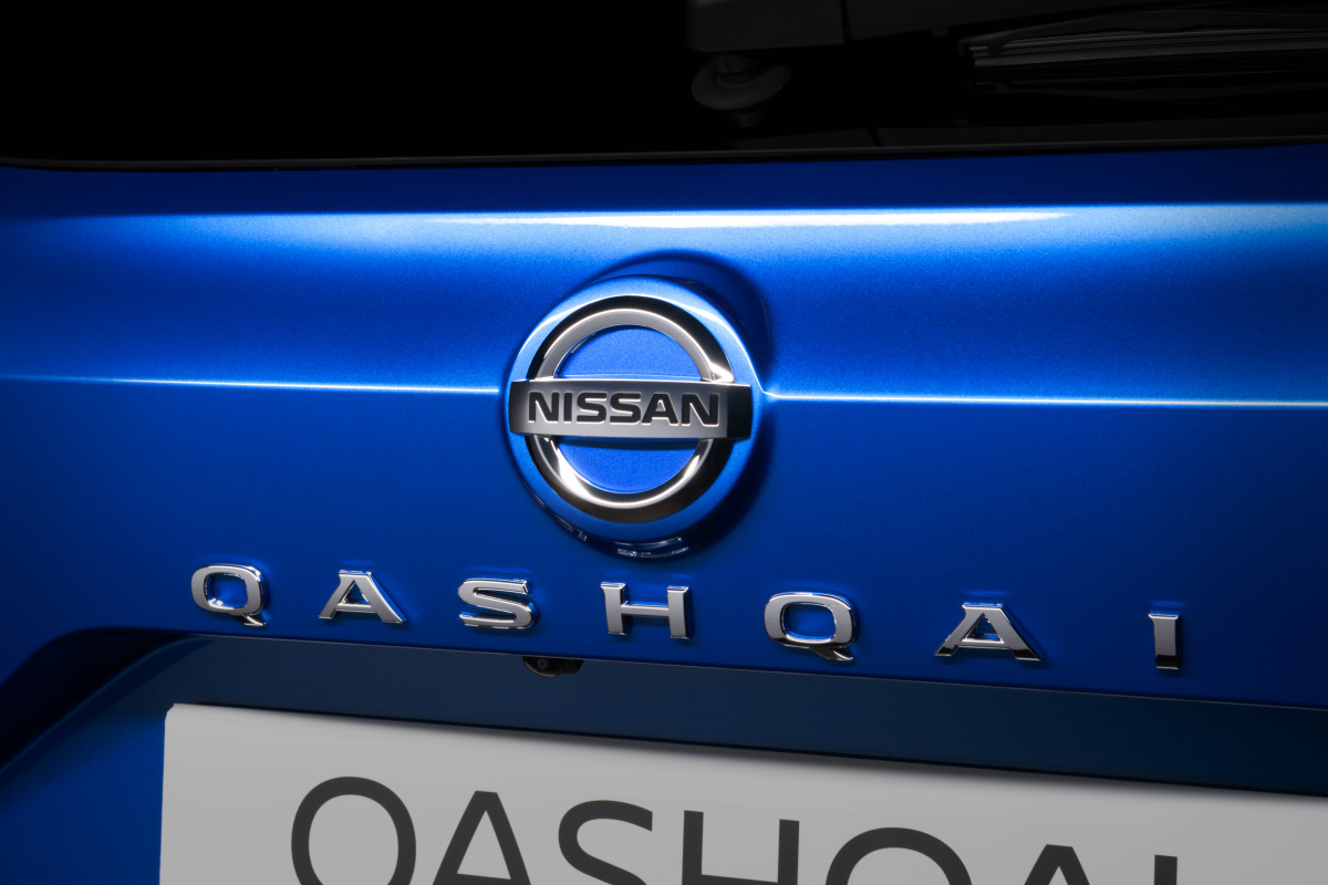 all-new-nissan-qashqai-exterior-3-rear-badge.jpg