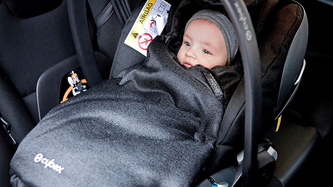 Převážíme děti v autě: Jak oblékat děti do autosedačky (nejen) v zimě