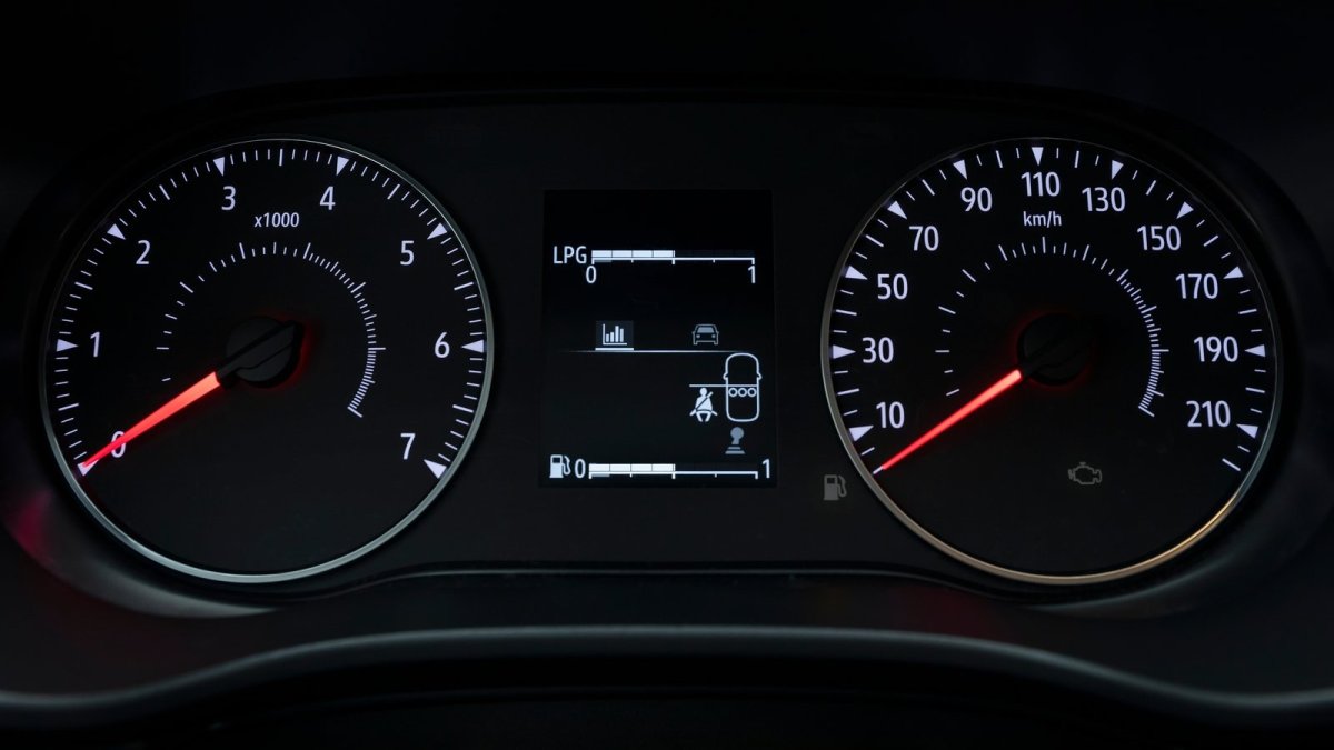 Dacia zavádí omezení maximální rychlosti svých vozidel