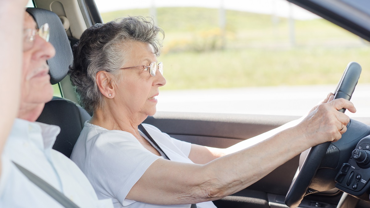 Lékařská prohlídka řidičů – zdravotní stav seniorů za volantem