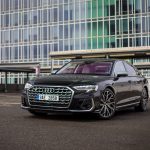 Test Audi S8 4.0 TFSI quattro: Vpředu party, vzadu business