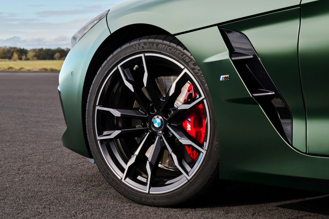 p90535752_highres_the-bmw-z4-m40i-with.jpg