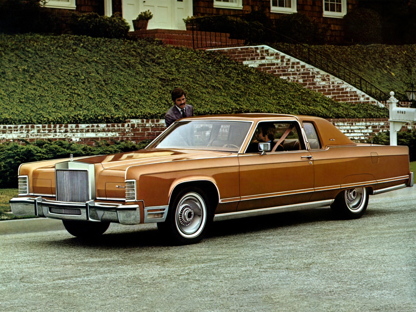 lincoln_continental_town_coupe_76.jpg